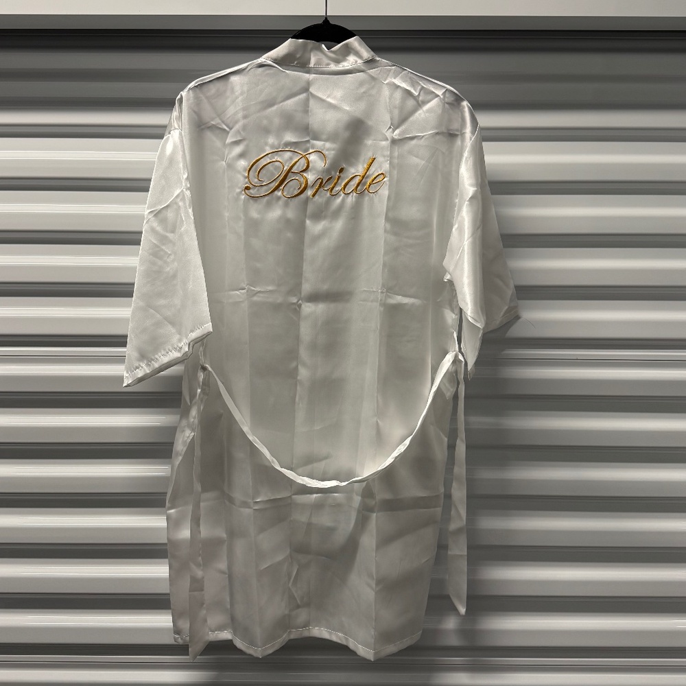 Bride Robe - Picture 2 of 3